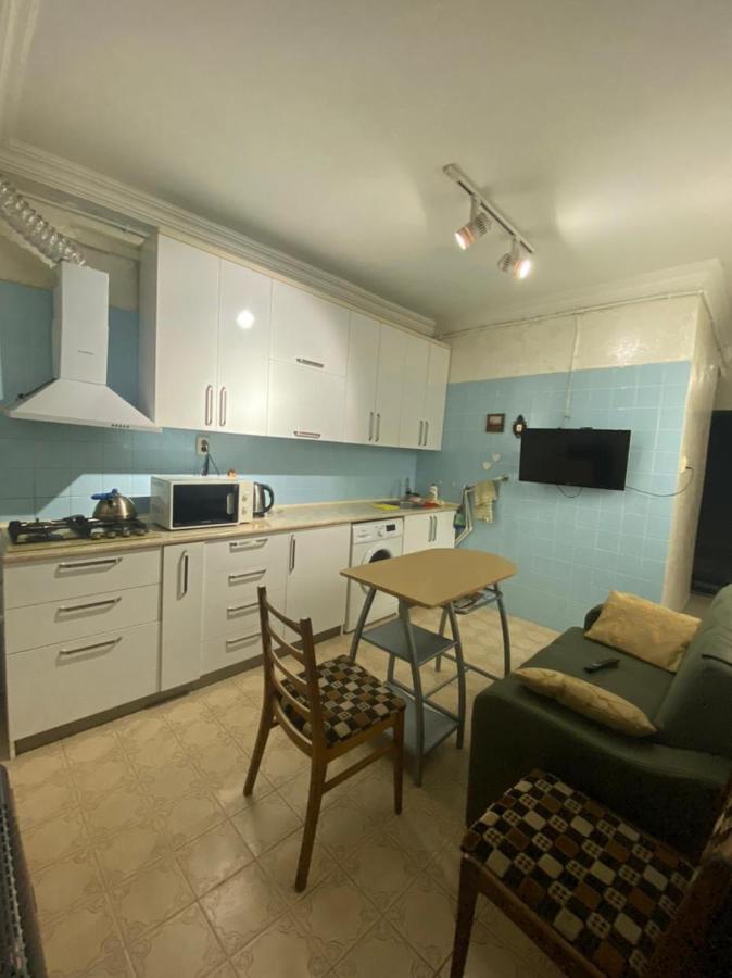 Apartment Ge Zvezda Batumi Bagian luar foto